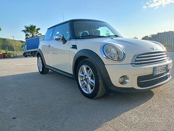 Mini Cooper D1.6 diesel 112cv