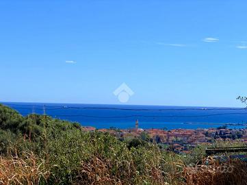 2 LOCALI A DIANO CASTELLO