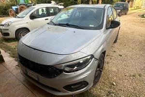 Fiat Tipo 1.3 Mjt 4 porte Lounge “LEGGI BENE”