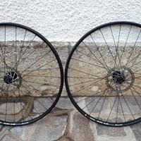 Ruote gravel WTB modello STP i23 TCS mozzi NOVATEC