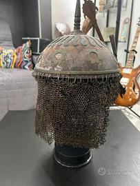 Elmetto indo persiano