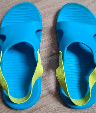 Sandali ciabattine piscina baby Nabaiji Decathlon