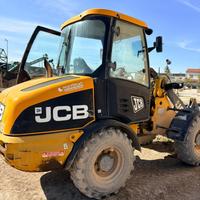 Pala gommata JCB 406