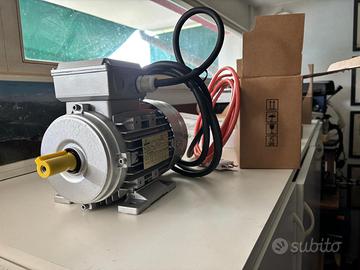 Motore + Inverter elettrico trifase nuovo