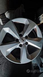 4 cerchi in lega Nissan Qashqai R17