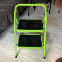 Scaletta sgabello richiudibile