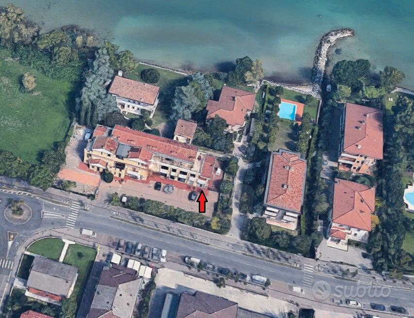 UFFICIO / NEGOZIO SIRMIONE con portico privato - Vista 2