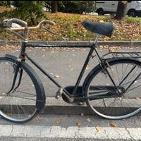 Bici Umberto Dei 28 da restaurare Milano Lambrate