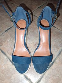 Sandali blu con tacco