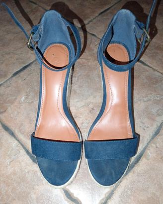Sandali blu con tacco