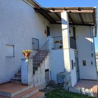 Terratetto a Montecastrilli