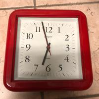 Orologio vintage rosso