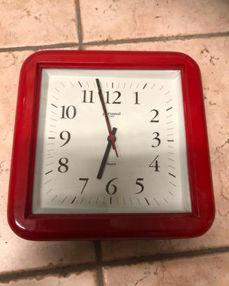 Orologio vintage rosso