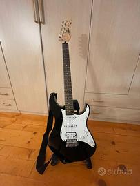 Chitarra elettrica Yamaha EG 112