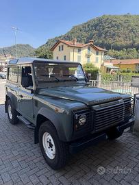 LAND ROVER DEFENDER 90