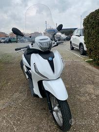 Piaggio Beverly 400 - 2022
