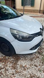 Renault clio 75cv
