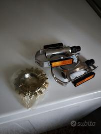 Pedali, più pignone per bici 