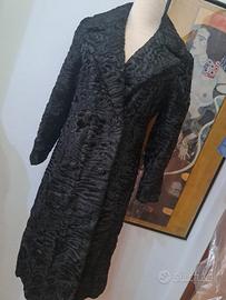 Cappotto vintage in pelliccia di Astrakan 