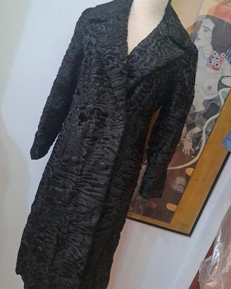 Cappotto vintage in pelliccia di Astrakan 