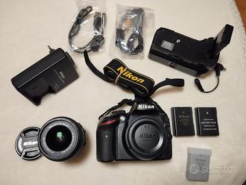 Nikon D3200 + Nikkor 18-55mm VR II kit 