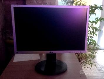MONITOR LG LCD  22 POLLICI VGA PER COMPUTER