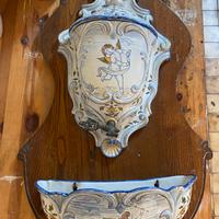 Acquasantiera in ceramica