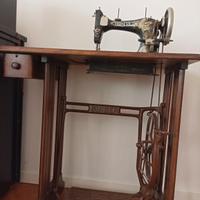 macchina da cucire d'epoca 