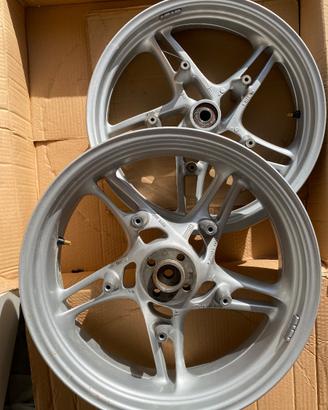 Cerchioni moto BMW R1150R