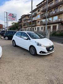 Peugeot 208 BlueHDi 100 S&S 5 porte GT Line