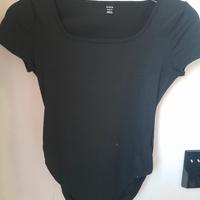 Completo da donna casual e semplice, due pezzi, co