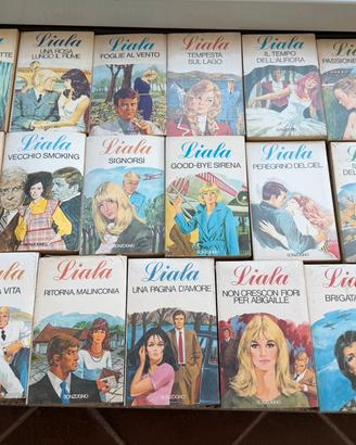 Lotto NR.19 libri collana LIALA