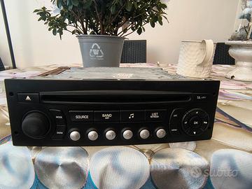 autoradio MP3 per Peugeot 207 c.c.  originale 