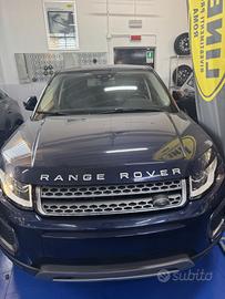 Land Rover Range Evoque 2.0 TD4 180 CV 5p. Pure