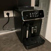 Macchina da caffè Philips 2200 ancora in garanzia