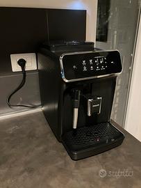 Macchina da caffè Philips 2200 ancora in garanzia