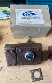 Serratura mod Mignon con 3 chiavi femmina