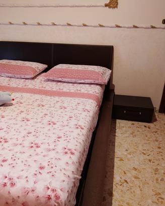  Letto legno Wengé con rete e due comodini grandi