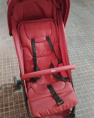 Passeggino Chicco Urbino, in zona Cinecittà Roma