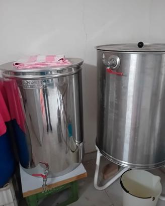 Fusti contenitori per olio