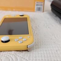 Nintendo switch lite 32 gb