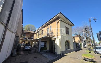 Due locali senza spese condominiali