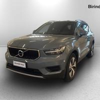 VOLVO XC40 (2017-->) - XC40 T2 Momentum