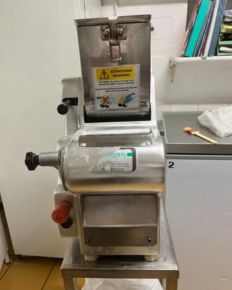 Monferrina serie P con doppia raviolatrice
