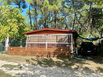 Roulotte con preingresso in legno