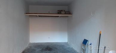 Acireale centro, garage mq. 17 libero subito