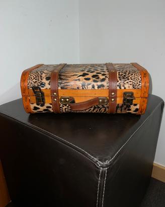 Baule in legno piccolo