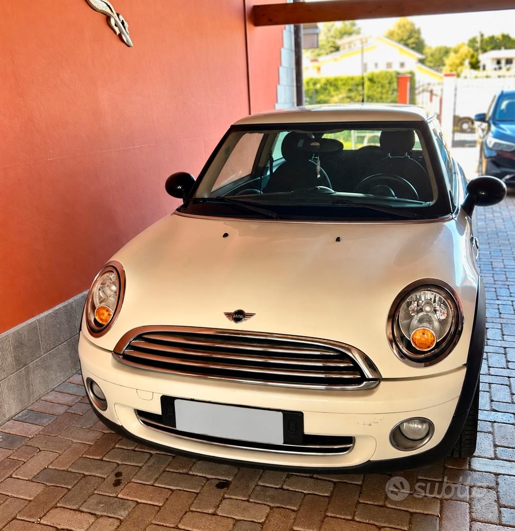 Mini One 2010 photo 2