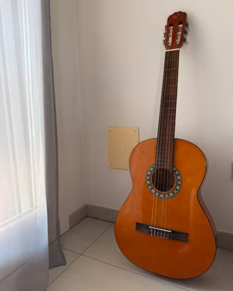 Chitarra acustica
