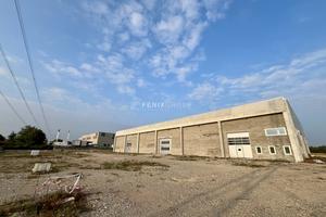 AMPIO CAPANNONE DI RECENTE COSTRUZIONE